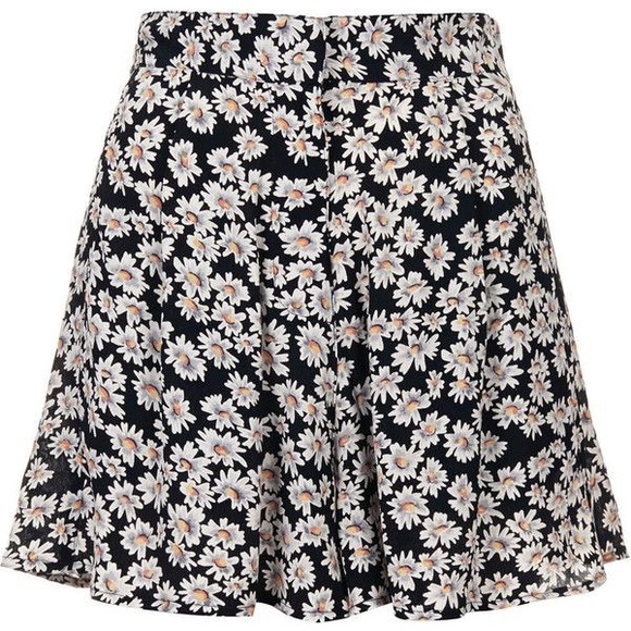 Topshop Pants - Topshop floral shorts